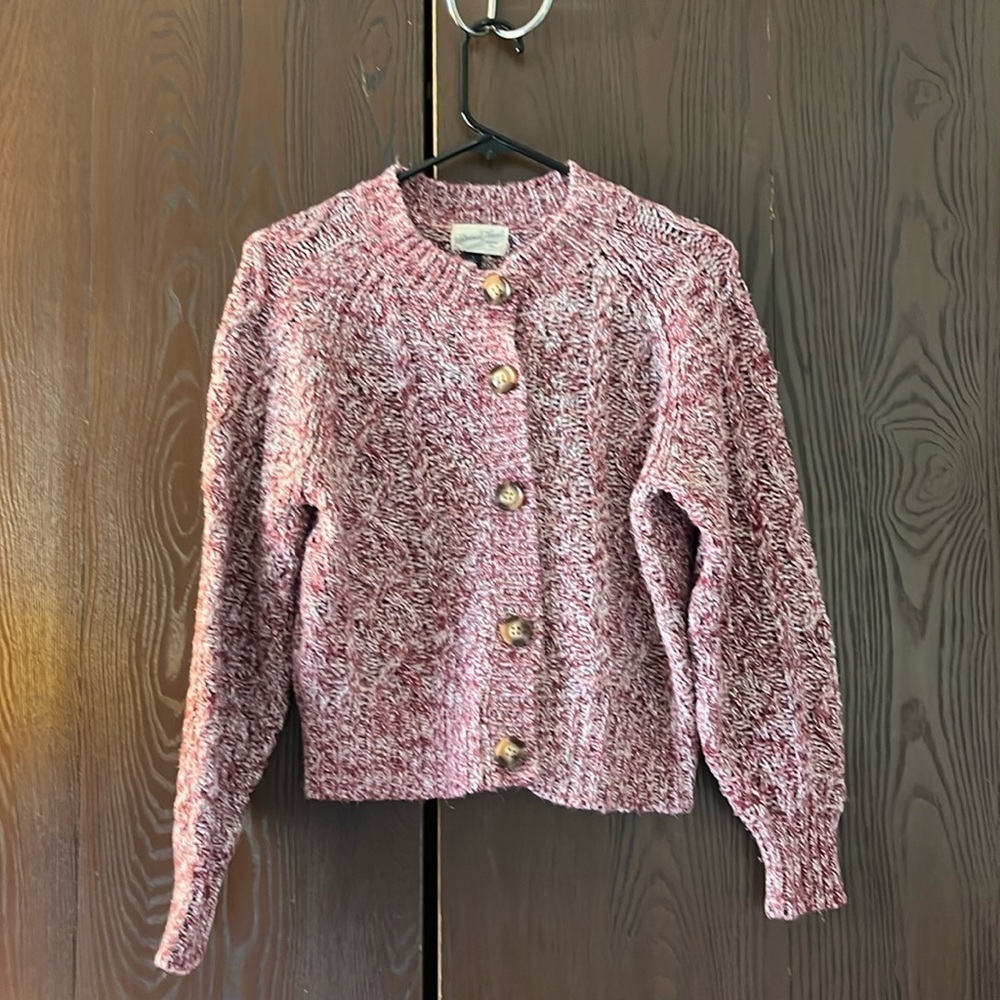 Universal Thread cranberry and white knit sweater. Size Small.